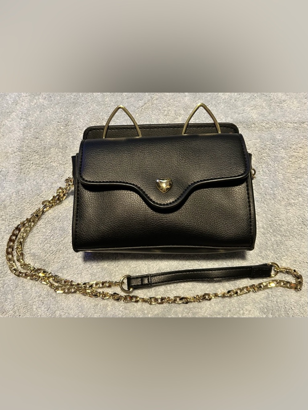 LUV BETSEY BY BETSEY JOHNSON CAT-EARS CONVERTIBLE CROSSBODY/LEATHER/NWOT
